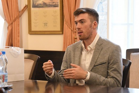 A székesfehérvári Menyhárt Bendegúz történelmet írt az ifjúsági hőlégballon-világbajnokságon